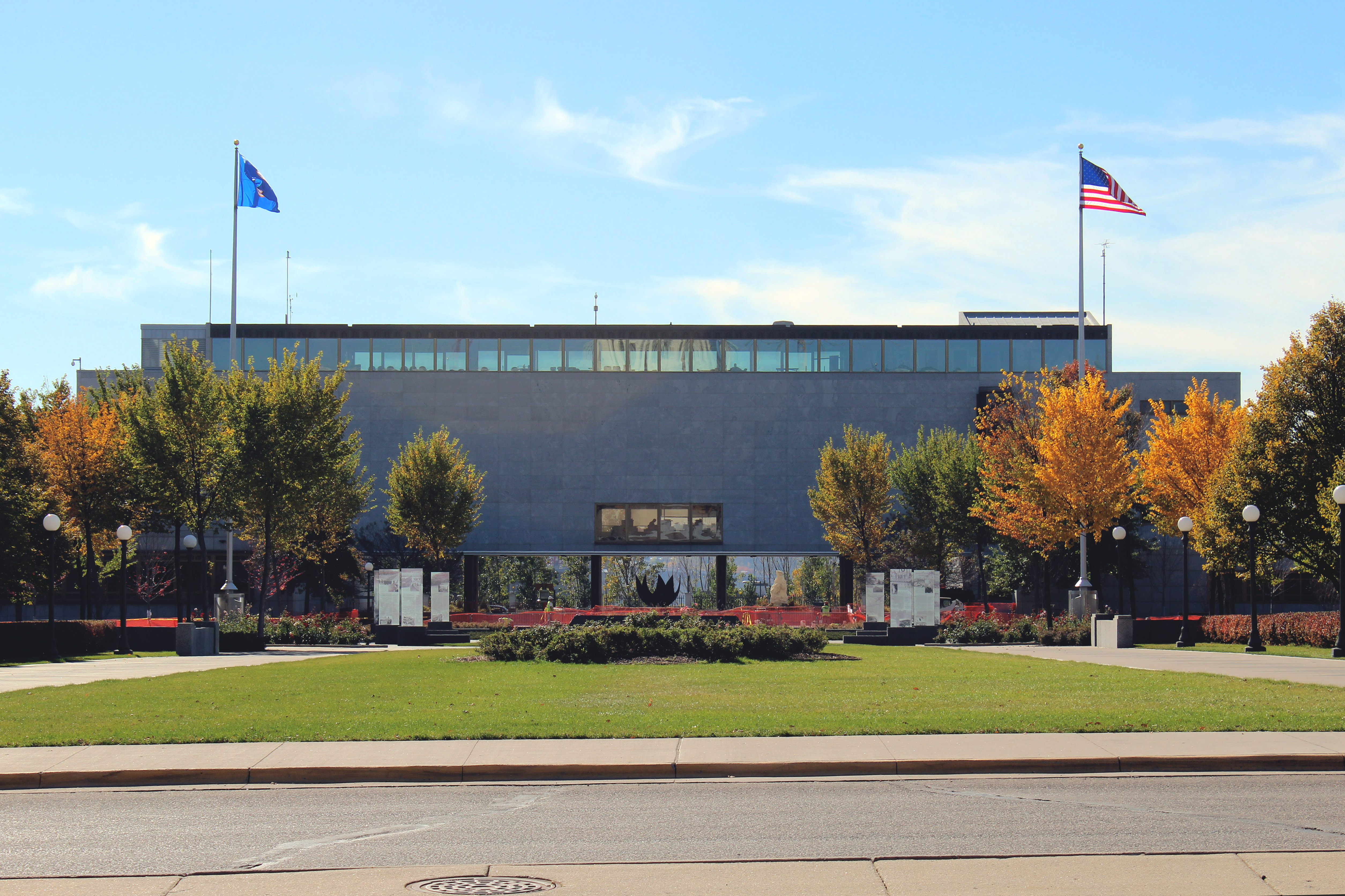 Photograph of Veterans Service Building