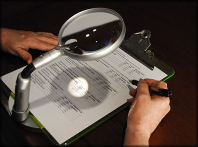 Hand held magnifier 